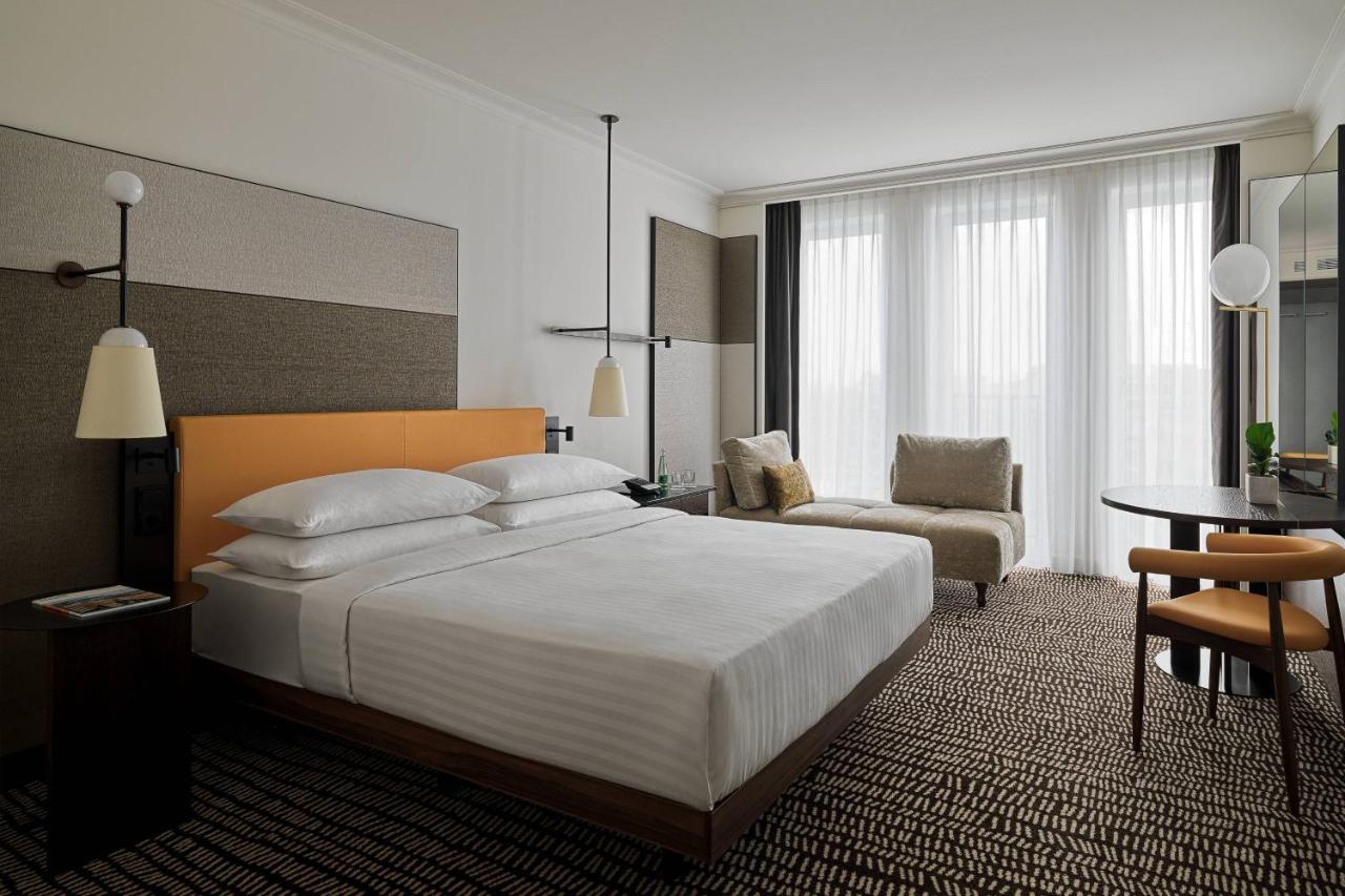 Hotel Marriott 5*